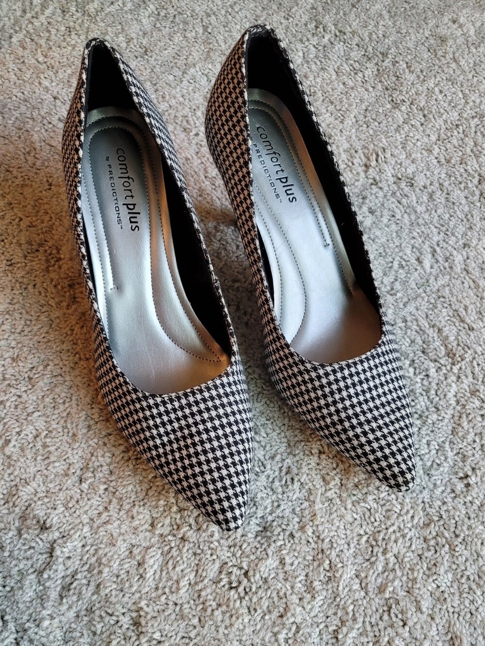 Houndstooth Pumps, Black & White  Size 10 Great Condition